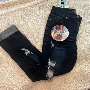 Juniors VIP destructed jeans
